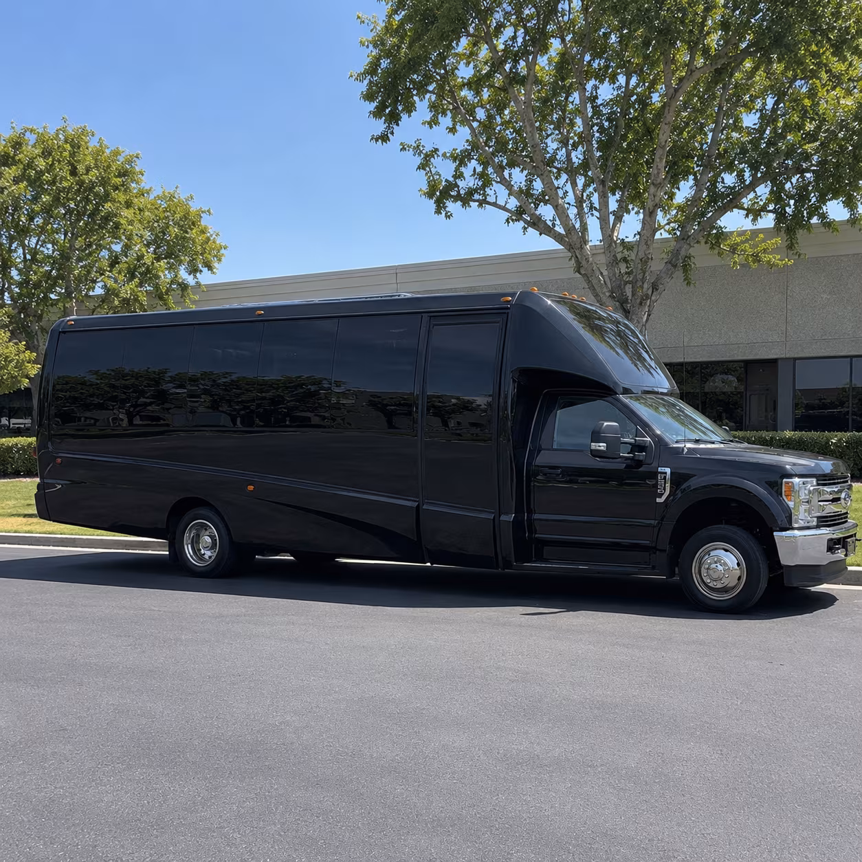 bachelor and bachelorette party buses in chesapeake