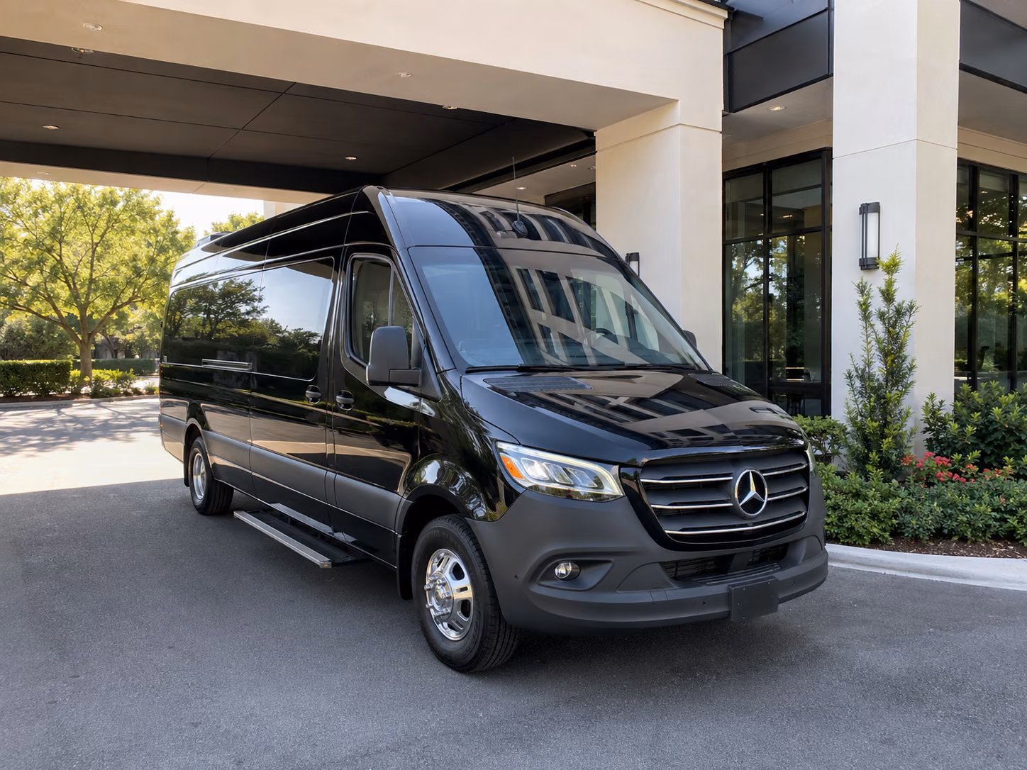 chesapeake airport shuttle bus rentals for private groups