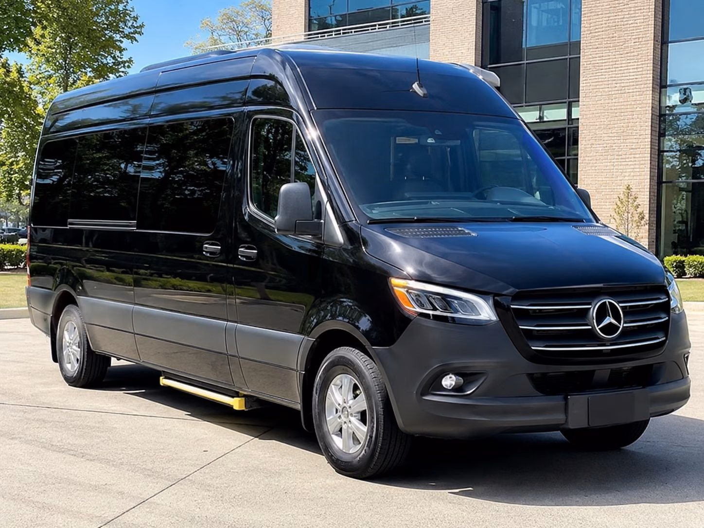 chesapeake parking shuttle and park and ride bus rentals
