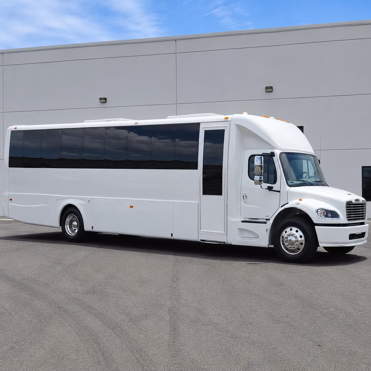 hit every photo stop in your chesapeake party bus before the dance